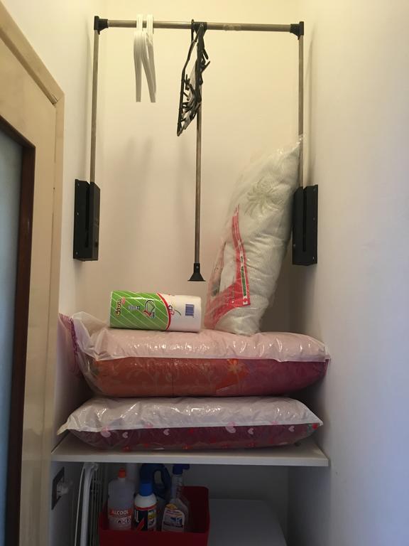 Mauro'S Studio Apartment Milan Bagian luar foto
